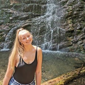 Meet your Posher, Audrey ann